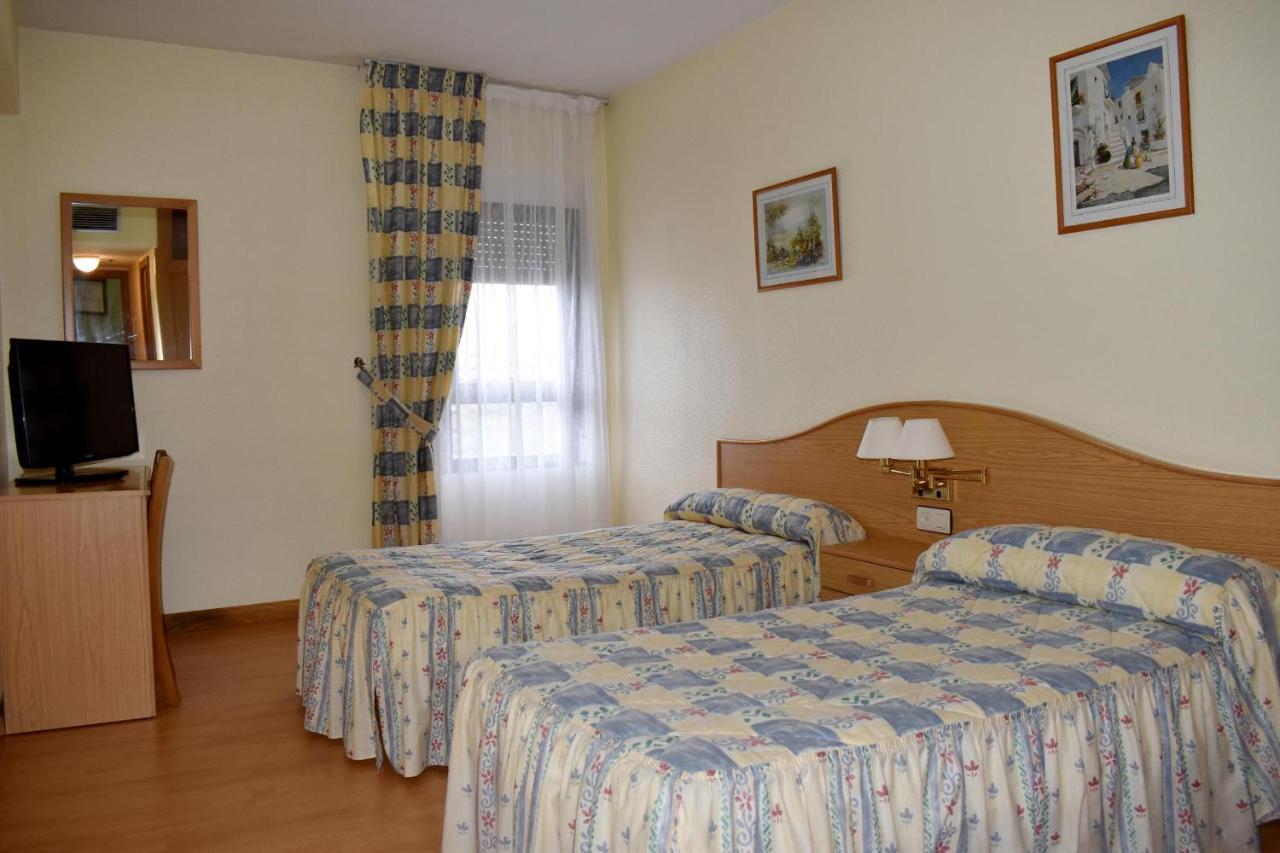 Hotel Ria De Vigo "Tierra De Campos" Becilla de Valderaduey Buitenkant foto