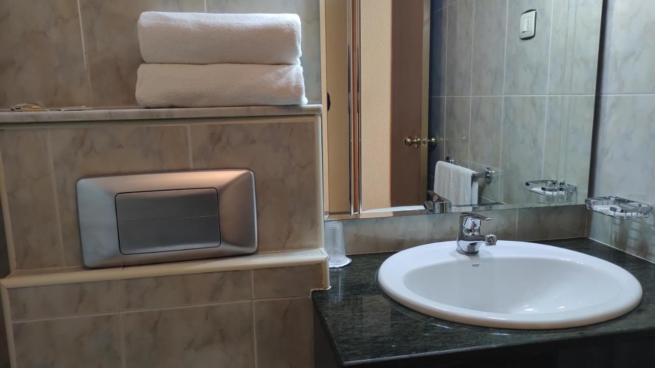 Hotel Ria De Vigo "Tierra De Campos" Becilla de Valderaduey Buitenkant foto